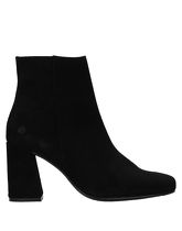 67 SIXTYSEVEN Ankle boots