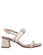 STUART WEITZMAN Sandals