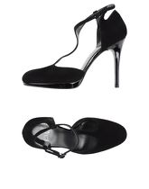 STUART WEITZMAN Court