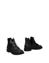 APERLAI Ankle boots