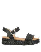 STEVE MADDEN Sandals