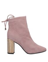 EMANUÉLLE VEE Ankle boots