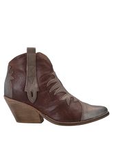 1725.A Ankle boots