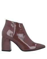 JANET & JANET Ankle boots