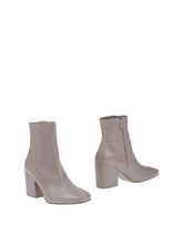 VIC MATIĒ Ankle boots