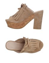 SARA LÓPEZ Sandals