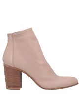 STRATEGIA Ankle boots