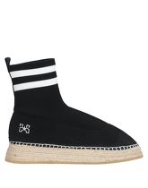 2STAR Ankle boots