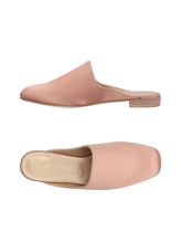 STUART WEITZMAN Mules