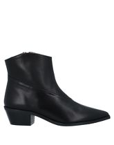 FLATTERED Ankle boots