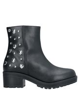 LOVE MOSCHINO Ankle boots