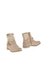 XTI Ankle boots