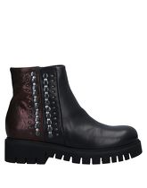 FABBRICA DEI COLLI Ankle boots