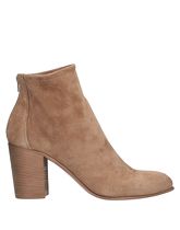 STRATEGIA Ankle boots