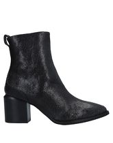 VIC MATIĒ Ankle boots