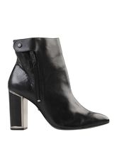 SCHUTZ Ankle boots