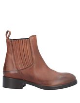 STÉPHANE DE RAUCOURT Ankle boots