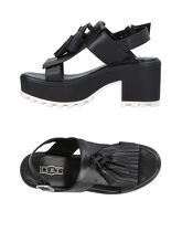 CULT Sandals