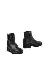 VIC MATIĒ Ankle boots