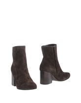 VIC MATIĒ Ankle boots