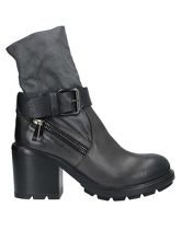 STRATEGIA Ankle boots