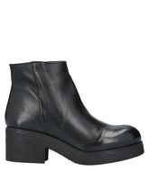 EMANUÉLLE VEE Ankle boots