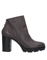 JANET SPORT Ankle boots