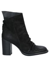 B-52® Ankle boots