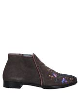 MEHER KAKALIA Ankle boots