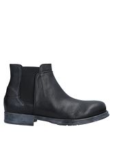 LE RUEMARCEL Ankle boots