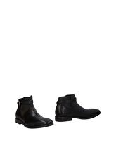 PREVENTI Ankle boots