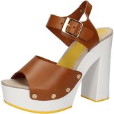 Suky Brand  sandals leather AC483  women's Sandals in Brown