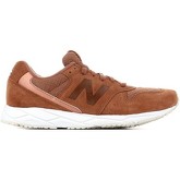 New Balance  Wmns WRT96EAC  women's Shoes (Trainers) in Brown