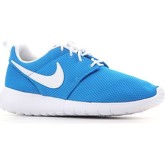 Nike  Roshe One (GS) 599728 422  women's Shoes (Trainers) in Blue