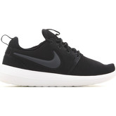 Nike  W  Roshe Two 844931 002  women's Shoes (Trainers) in Black