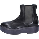 Moma  ankle boots leather  women's Low Ankle Boots in Black