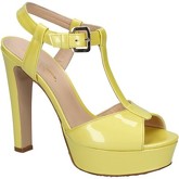 Mi Amor  sandals patent leather BY164  women's Sandals in Yellow