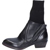 Moma  ankle boots leather textile  women's Low Ankle Boots in Black