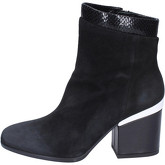 Hogan  Ankle boots Suede Leather  women's Low Ankle Boots in Black