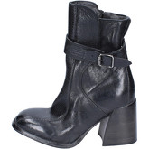 Moma  Ankle boots Leather  women's Low Ankle Boots in Black