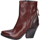 Moma  Ankle boots Leather  women's Low Ankle Boots in Brown