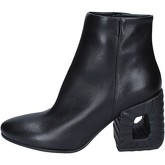 Elena Iachi  ankle boots leather  women's Low Ankle Boots in Black
