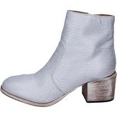 Moma  ankle boots leather  women's Low Ankle Boots in Silver