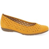 Gabor  Ruffle Womens Punched Detail Casual Shoes  women's Shoes (Pumps / Ballerinas) in Yellow
