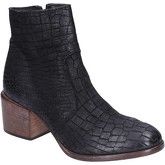 Moma  ankle boots leather  women's Low Ankle Boots in Black