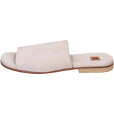 Moma  Sandals Suede  women's Mules / Casual Shoes in Beige