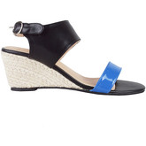 Love My Style  Asia  women's Sandals in Multicolour