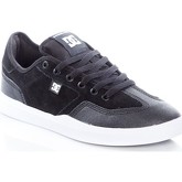 DC Shoes  Black-White-White Vestrey Shoe  men's Shoes (Trainers) in Black