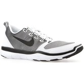 Nike  Free Train 833258-100  men's Shoes (Trainers) in White