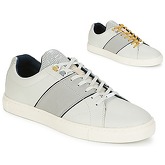 Ted Baker  QUANA  men's Shoes (Trainers) in White